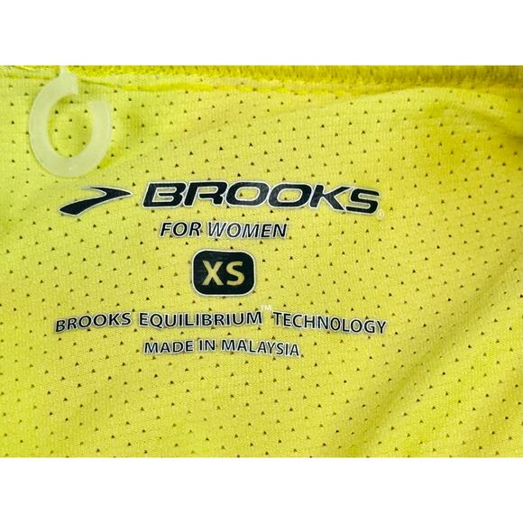 Brooks Women's D'Lite Mesh Flower Check Skort with inside pocket XS - Picture 8 of 9